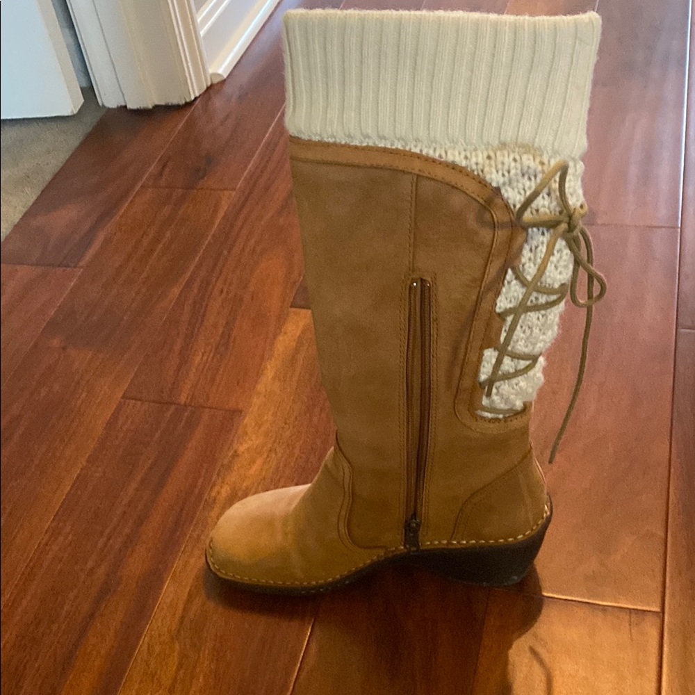 Women's Tan Knee-High Boots